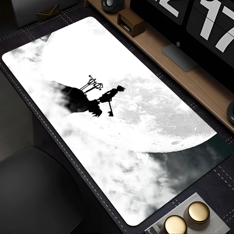 黒と白のアニメデスクトップマットオフィス PC ゲームアクセ - Laptop Accessories Productivity のレビューと価格